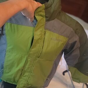 Columbia Kids Puffer Jacket in Green and Gray